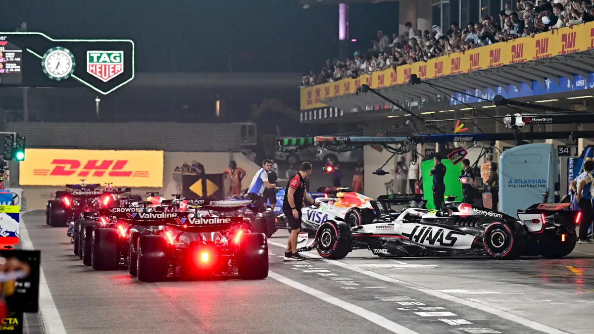 Alakul Verstappen csodája? Elképesztő eredmény az Abu-Dzabi Nagydíj időmérőjén