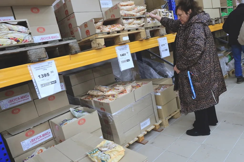 Basket Plus áruház, BasketPlus, kereskedelem, szupermarket, vásárlás, diszkont