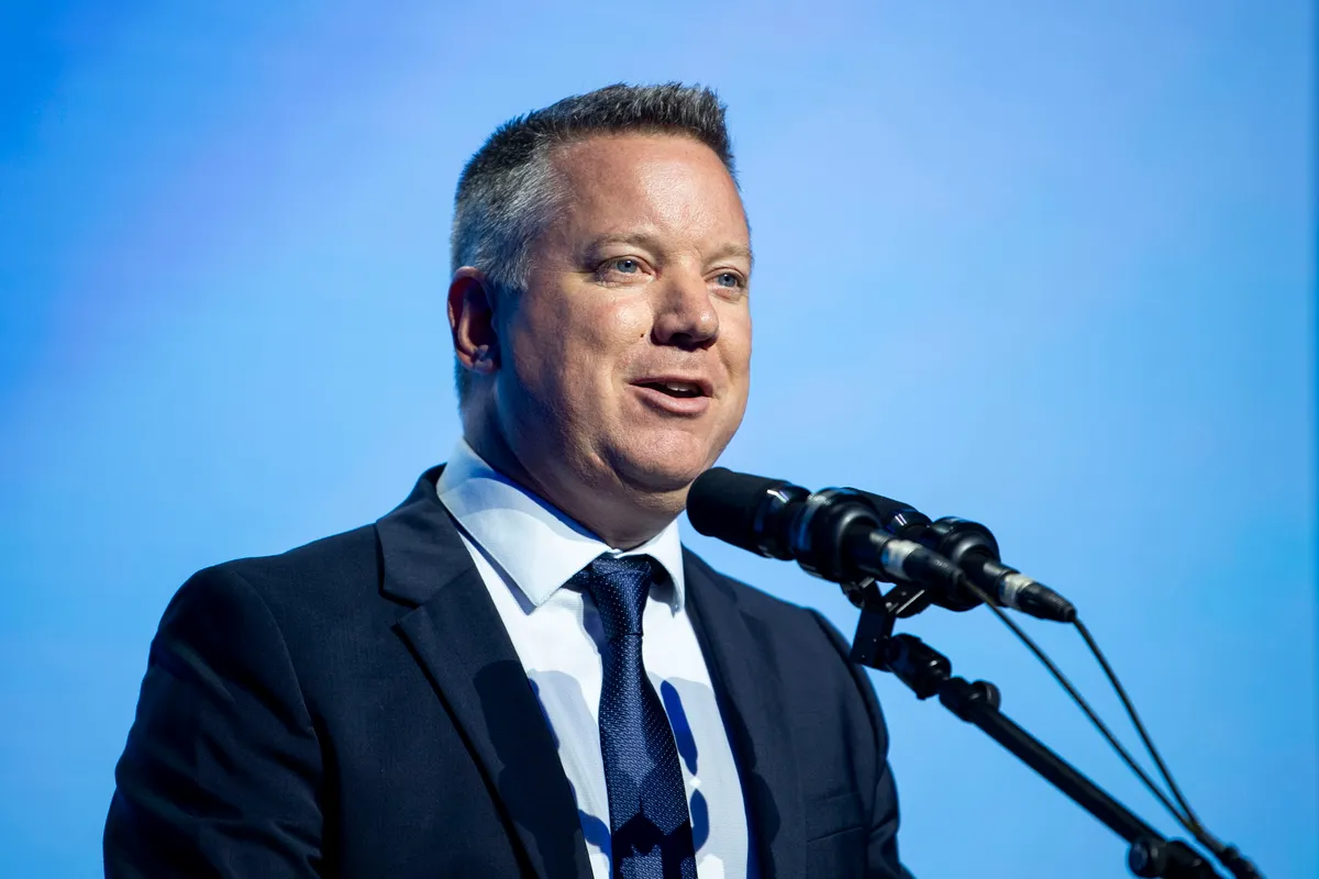 Pósfai Gábor, a Tisza Párt operatív igazgatója beszédet mond a párt kongresszusán a Kanizsa Arénában 2025. július 12-én. (Fotó: MTI/Bodnár Boglárka)