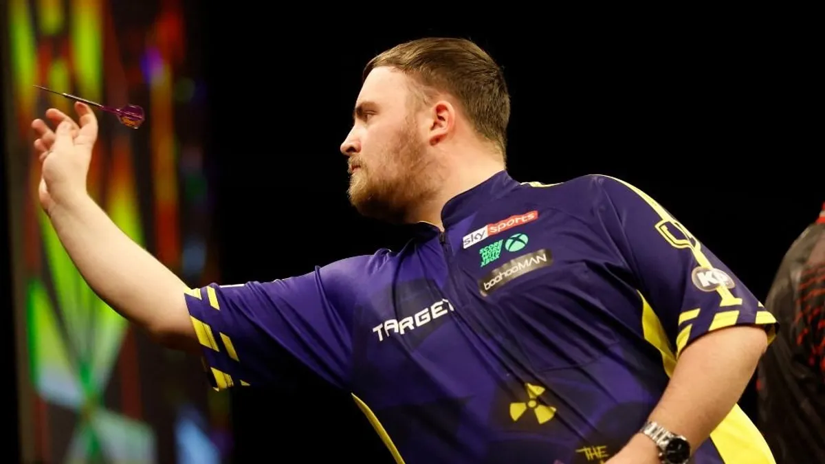 Elkezdődött a darts-vb, a világbajnok megizzadt, egy sztár máris kiesett