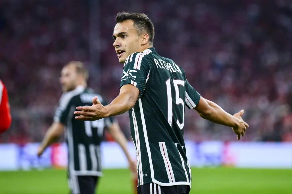 Újra van klubja, Messi csapattársa lesz Sergio Reguilón