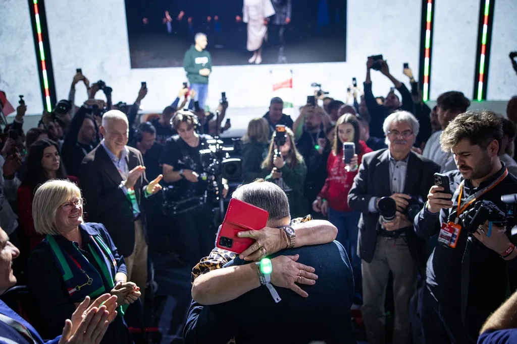 Digitális Polgári Kör, digitális polgári körök, DPK, háborúellenes gyűlés, Szeged, 2025. 12. 20.,  Orbán Viktor, OrbánViktor