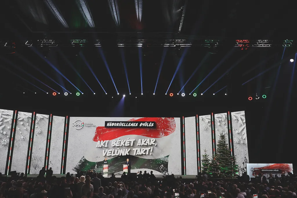 Digitális Polgári Kör, digitális polgári körök, DPK, háborúellenes gyűlés, Szeged, 2025. 12. 20.,  Orbán Viktor, OrbánViktor
