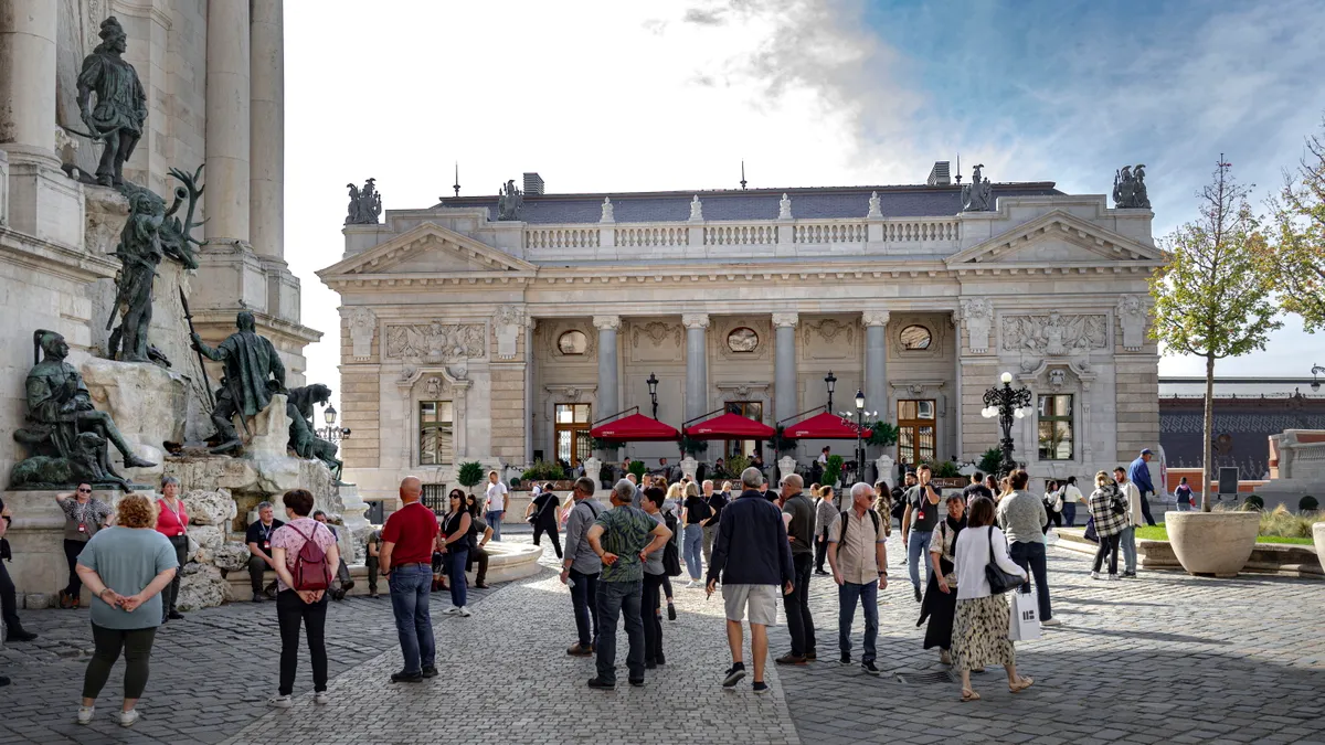 Budapest, 2023. október 12.
Az újjáépült egykori Főőrség épülete a budai Várban 2023. október 12-én.
MTI/Szigetváry Zsolt