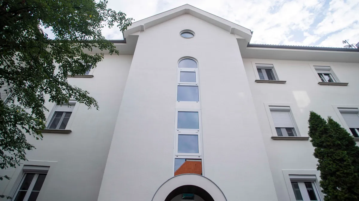 Orbán Viktor: Felújított kórház – kicsit másképp