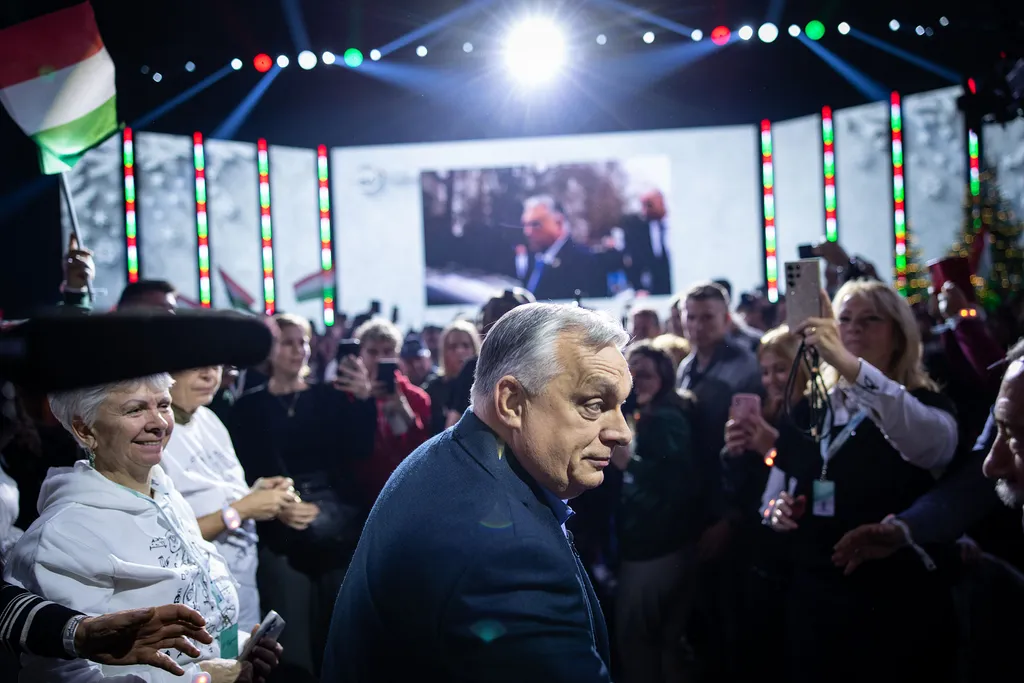 Digitális Polgári Kör, digitális polgári körök, DPK, háborúellenes gyűlés, Szeged, 2025. 12. 20.,  Orbán Viktor, OrbánViktor