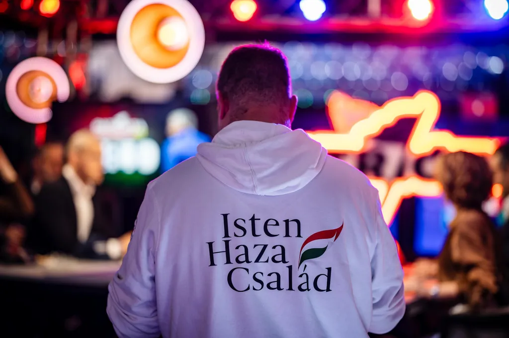 Digitális Polgári Kör, digitális polgári körök, DPK, háborúellenes gyűlés, Szeged, 2025. 12. 20.