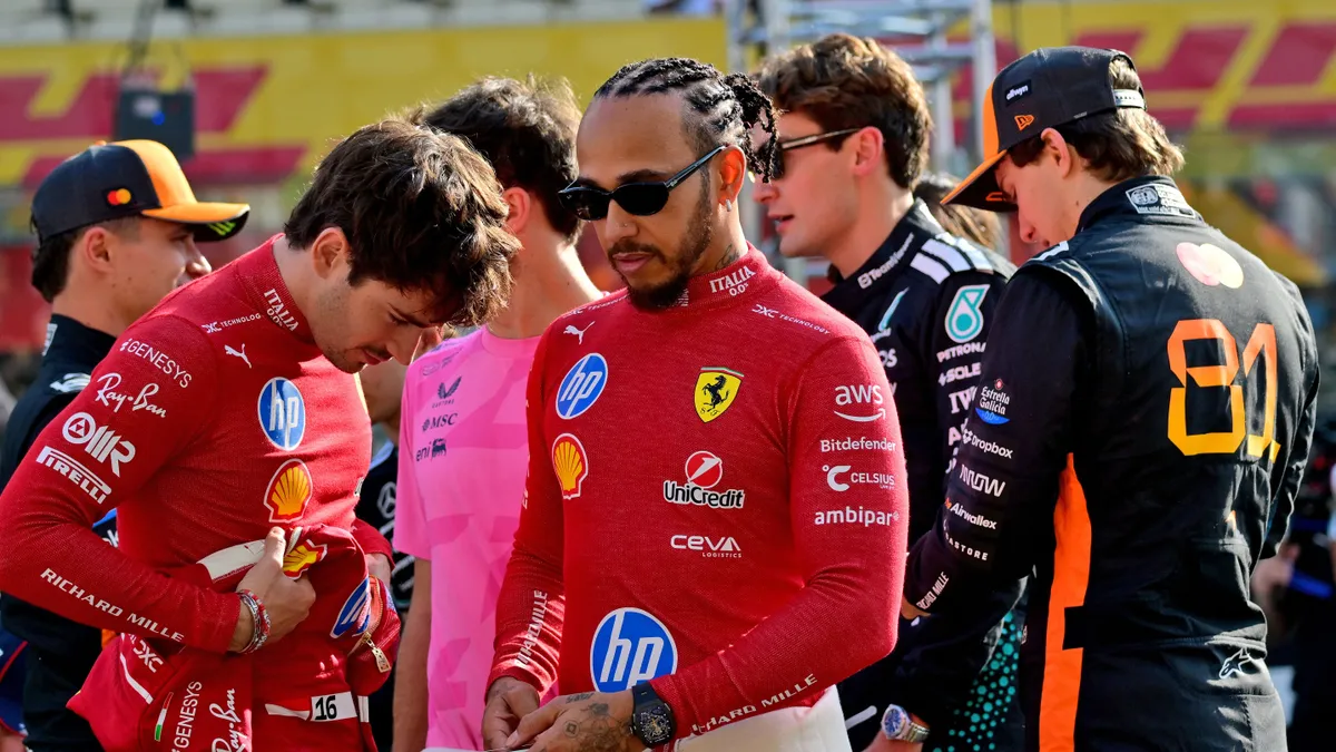 Charles Leclerc sem tud segíteni Lewis Hamiltonnak