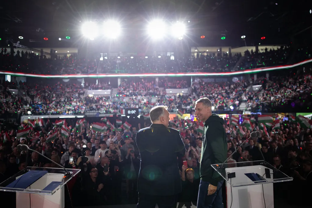 Digitális Polgári Kör, digitális polgári körök, DPK, háborúellenes gyűlés, Szeged, 2025. 12. 20.,  Orbán Viktor, OrbánViktor
