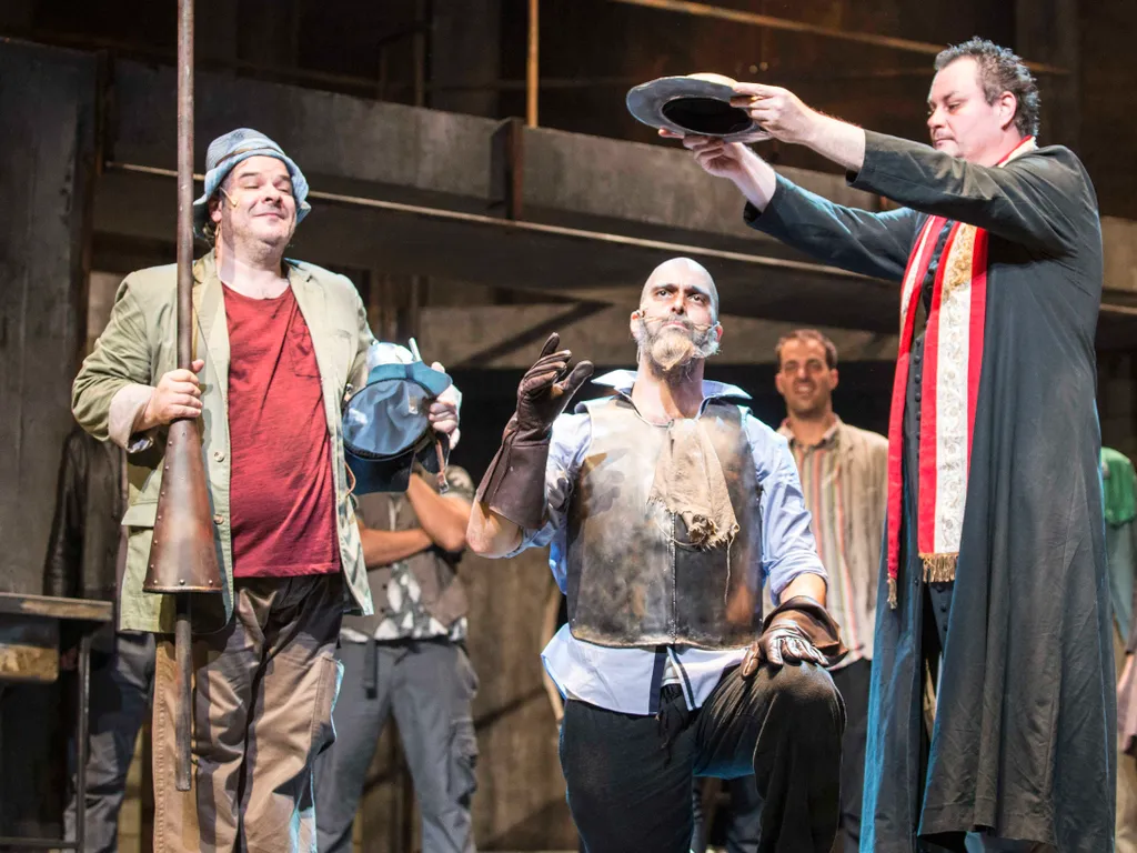 A La Mancha lovagja című musical bemutatója a József Attila Színházban
