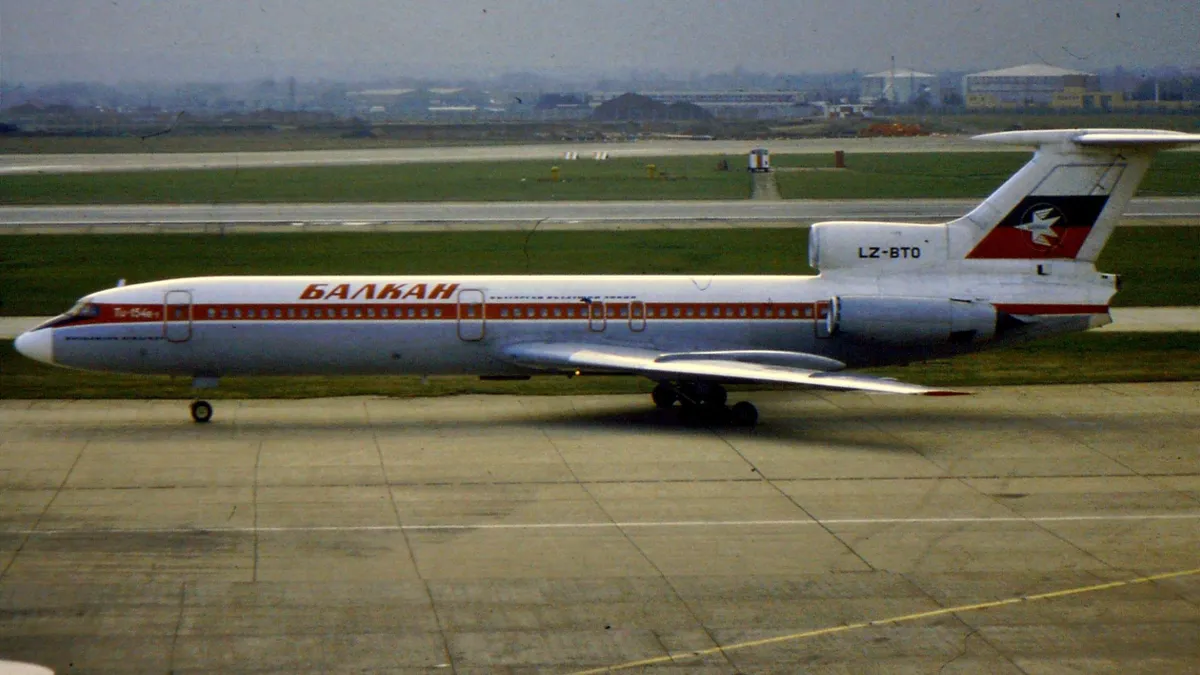 Kifogyott üzemanyag miatt zuhant le az utasszállító; 59-en meghaltak