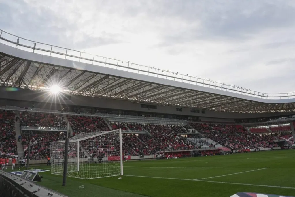 A debreceni szurkolók miatt büntetett az MLSZ