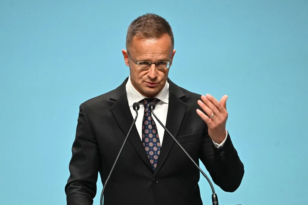 Szijjártó Péter szerint, jelenleg egy nagy patrióta forradalom zajlik a világban