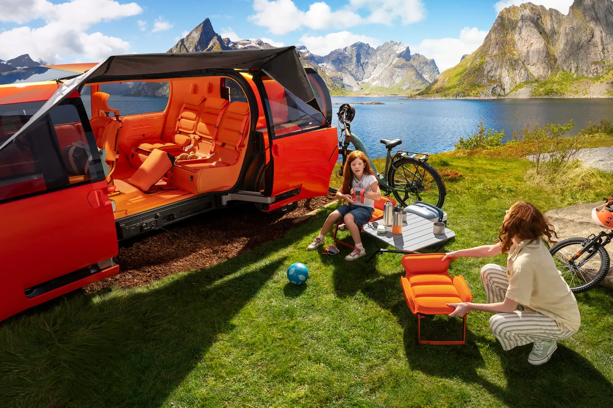 Copyright FRED DE PONTCHARRA @ ContinentalProductions