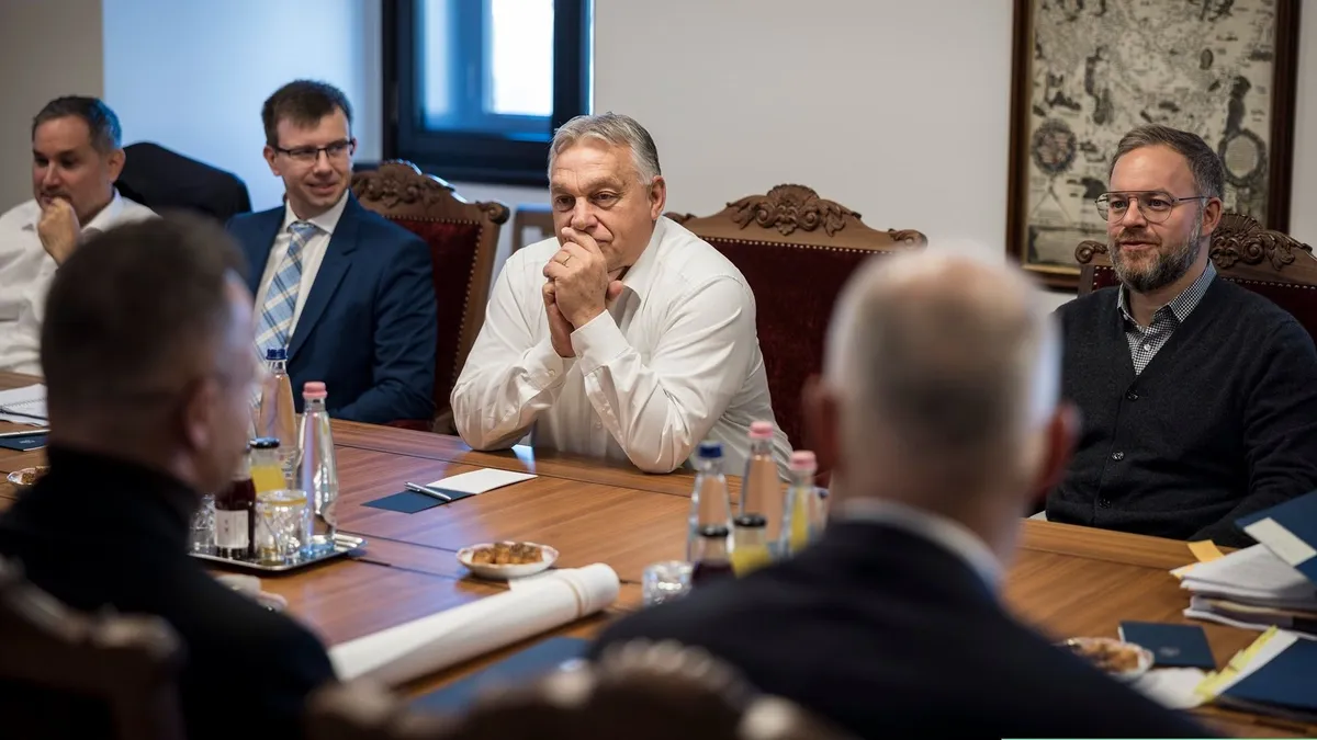 „Jézus” – Így fogadták a Tisza 600 oldalas megszorító tervét a Karmelitában