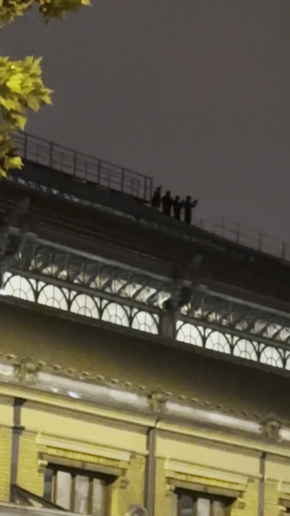 Reagált a MÁV az életveszélyes mutatványra. 