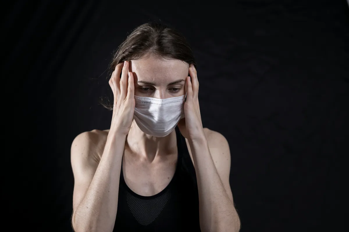 A szuperinfluenza a H3N2 agresszívan terjedő variánsa, amely korai és súlyosabb járványt okoz Európában.