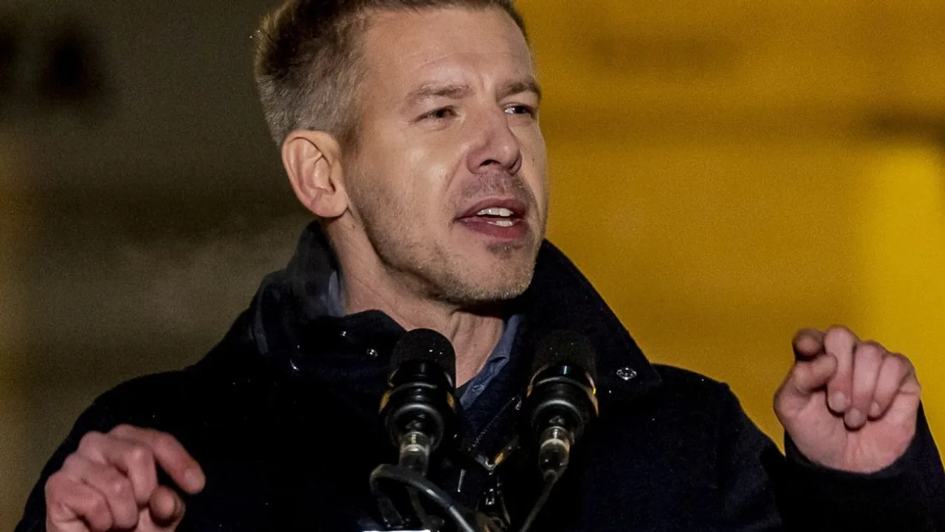 Magyar Péter magyarázkodik a drogos buli miatt Kép