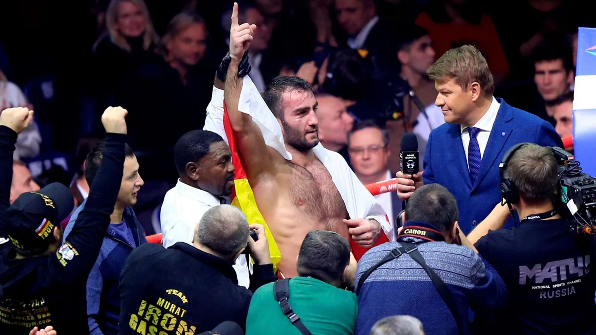 Brutális kiütés vetett véget a történelmi bokszmeccsnek