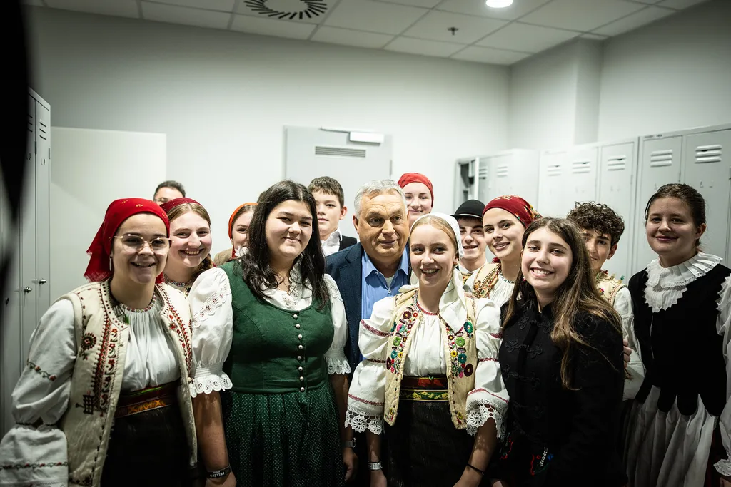 Digitális Polgári Kör, digitális polgári körök, DPK, háborúellenes gyűlés, Szeged, 2025. 12. 20.,  Orbán Viktor, OrbánViktor