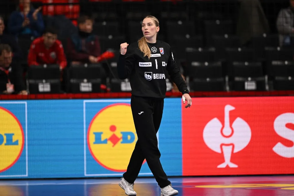 Croatia's goalkeeper #01 Lucija Besen reacts after a making a save during the women's EHF 2024 European championship handball game between Denmark and Croatia at the St Jakobshalle in Basel on November 29, 2024. (Photo by SEBASTIEN BOZON / AFP)