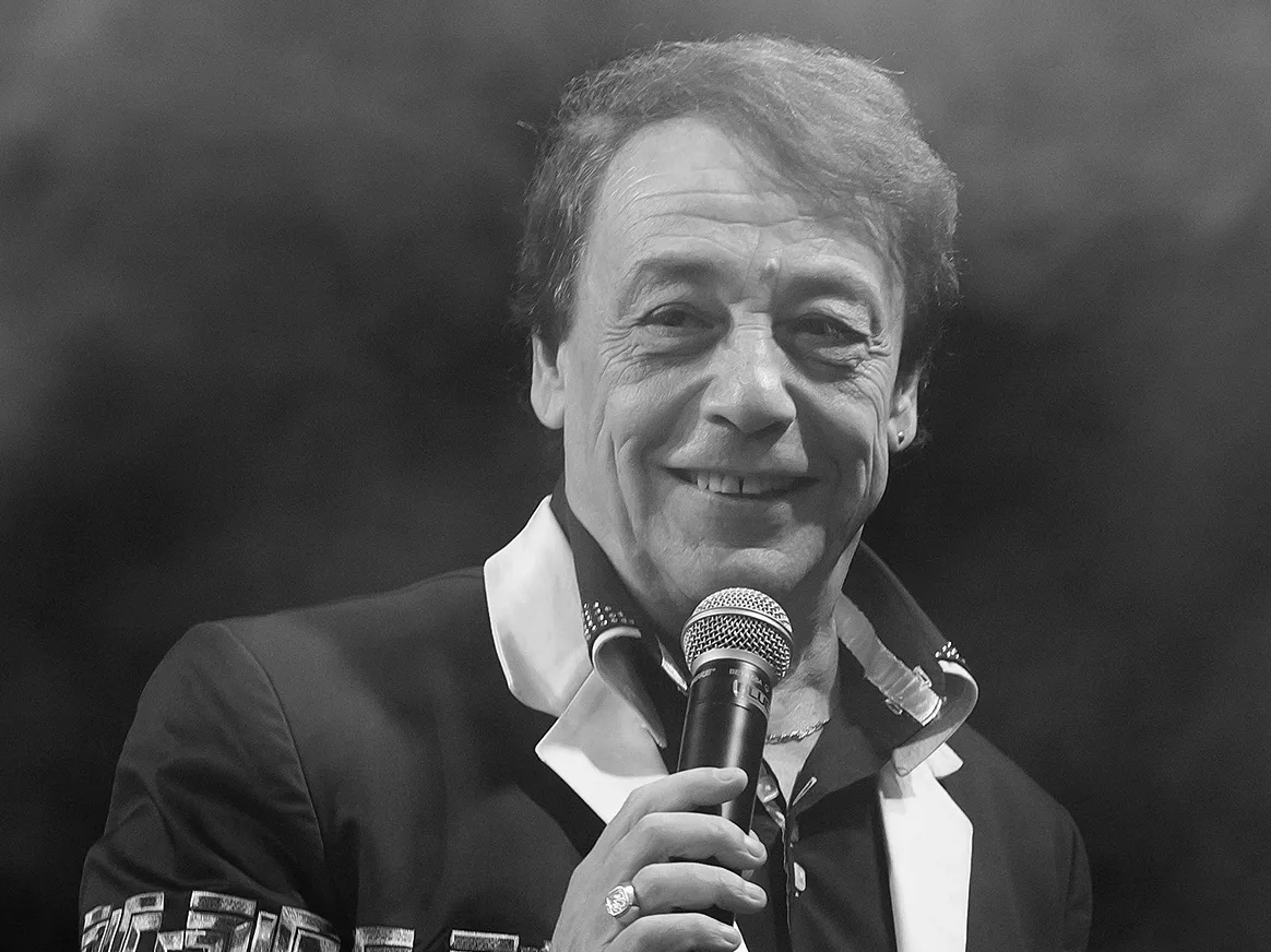 Fenyő Miklós emlékét próbálják kihasználni a csalók, hamis befektetési platformokkal és kamu végrendeletekkel