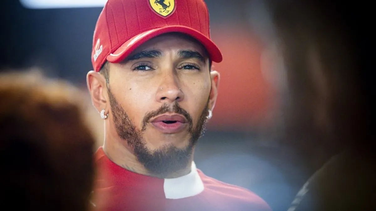 Lewis Hamilton furcsa kijelentést tett a Ferrariról