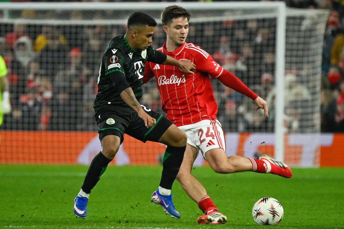 Nottingham, 2026. január 29.
Cadu, a Ferencváros és James McAtee, a Notthingam játékosa a labdarúgó Európa-liga alapszakaszának 8. fordulójában játszott Notthingam Forest - Ferencváros mérkőzésen az angliai Nottinghamben 2026. január 29-én.
MTI/Koszticsák Szilárd