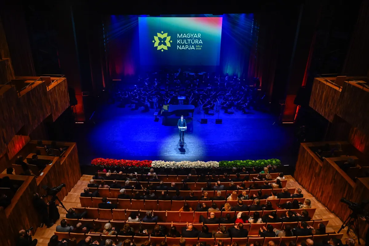 Budapest, 2026. január 22.
Hankó Balázs kultúráért és innovációért felelős miniszter beszédet mond a magyar kultúra napja alkalmából rendezett gálaműsoron a Müpában 2026. január 22-én.
MTI/Máthé Zoltán