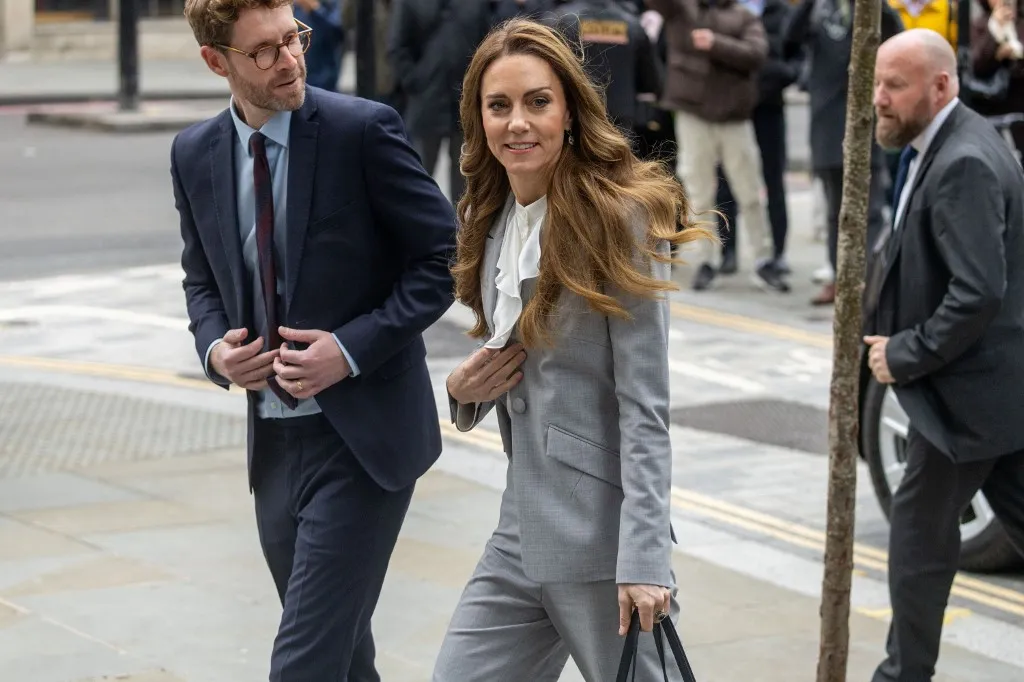 LONDON, UNITED KINGDOM - NOVEMBER 18: Princes of Wales Catherine arrives at Salesforce Tower to attend summit to encourage business leaders to invest in early childhood in London, United Kingdom on November 18, 2025. Ilyas Tayfun Salci / Anadolu (Photo by Ilyas Tayfun Salci / Anadolu via AFP), Katalin hercegné