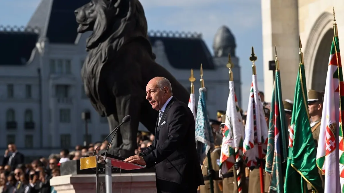 Sulyok Tamás köztársasági elnök beszédet mond a Szent István-napi állami ünnepségen tartott és tisztavatáson a budapesti Kossuth téren 2025. augusztus 20-án.
MTI/Koszticsák Szilárd