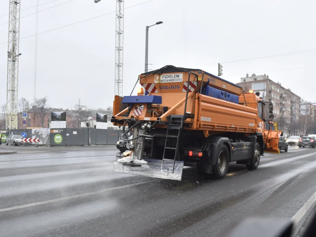 ónos eső vagy ólmos eső vegyes halmazállapotú, túlhűlt vízcseppekből álló csapadékfajta, ónoseső, időjárás, összeállítás, galéria, 2026