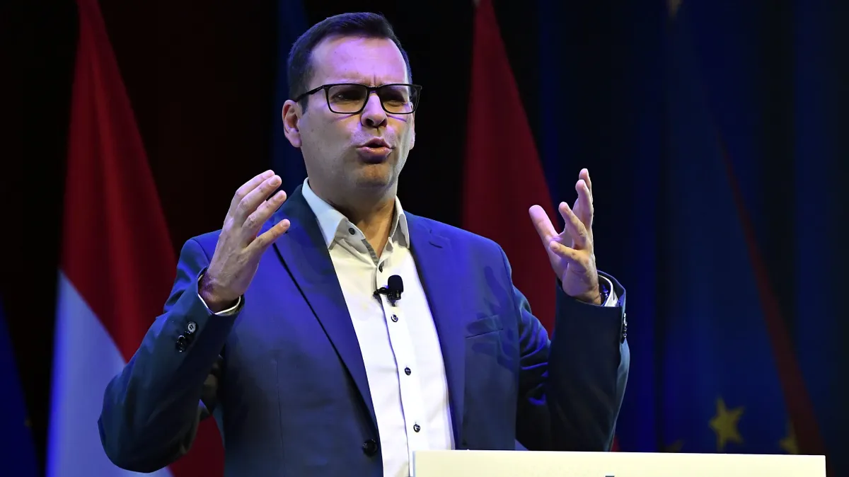 A kampány eddigi legnagyobb botránya: pénzért fényezte volna a DK-t az ismert közvélemény-kutató