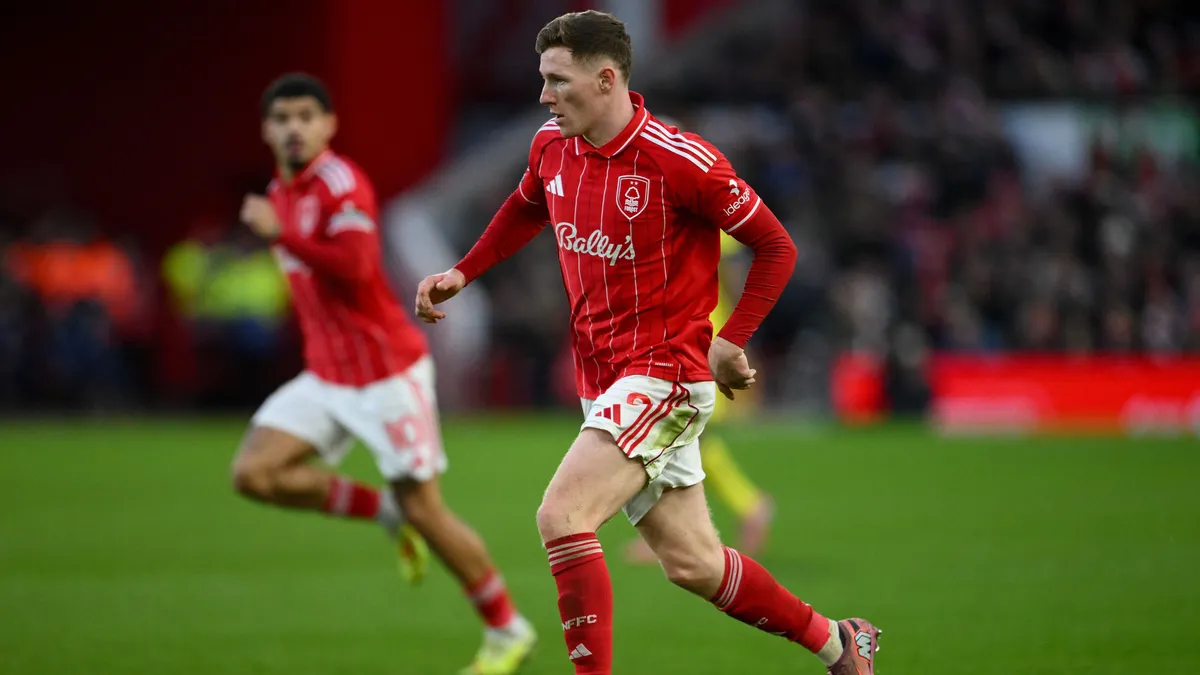 Botrány a PL-csapatnál: a bíróval balhézott, kihagyja a Fradi elleni EL-meccset a 60 milliós sztárfocista