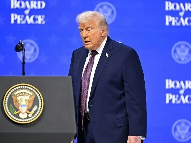 Donald Trump amerikai elnök a „Béketanács” ülésén a Világgazdasági Fórum (WEF) éves davosi ülésén