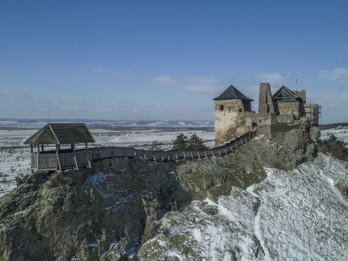 7 magyar vár, ami télen mesebeli arcát mutatja, 7magyarvár, tél, 2026