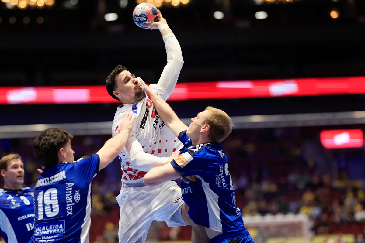 A veszprémi Ivan Martinovic négy gólt szerzett a kézilabda-Eb horvát-izlandi meccsén Fotó: ANDREAS HILLERGREN / TT NEWS AGENCY