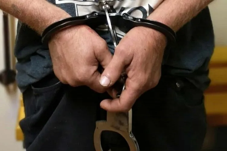 gyilkos gyilkosság késelés