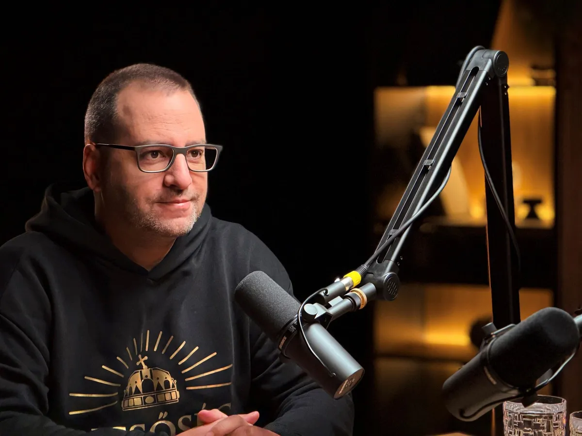 Lánczi Tamás, a A Szuverenitásvédelmi Hivatal elnöke a 444-nek juttatott pénzekről írt közösségi oldalán