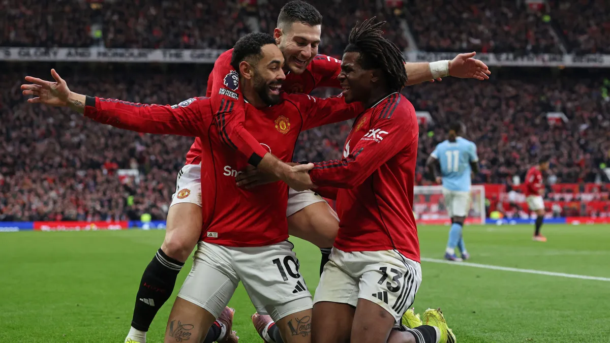 A Manchester United mindenkit sokkolt a városi derbin