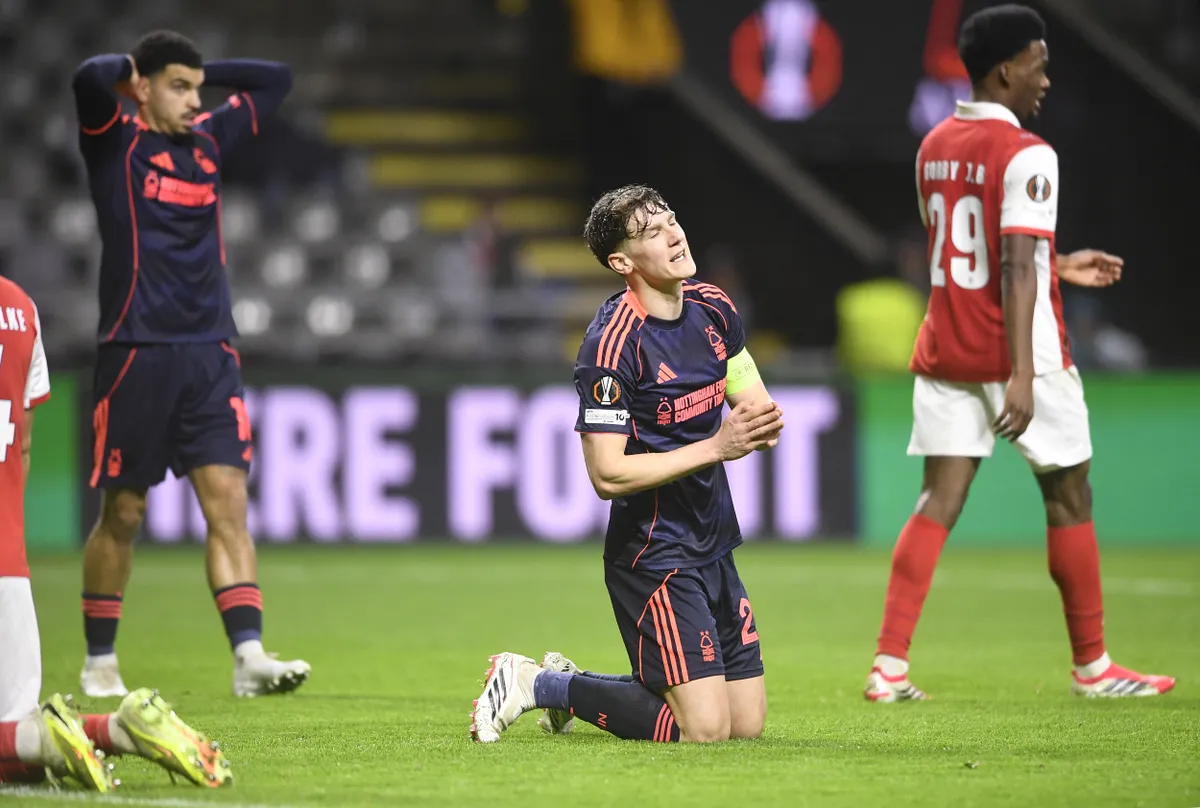 Nottingham Forest's English midfielder #22 Ryan Yates reacts after missig a goal opportunity during the UEFA Europa League first round day 7 football match between SC Braga and Nottingham Forest FC at the Municipal stadium of Braga on January 22, 2026. (Photo by MIGUEL LEMOS / AFP)