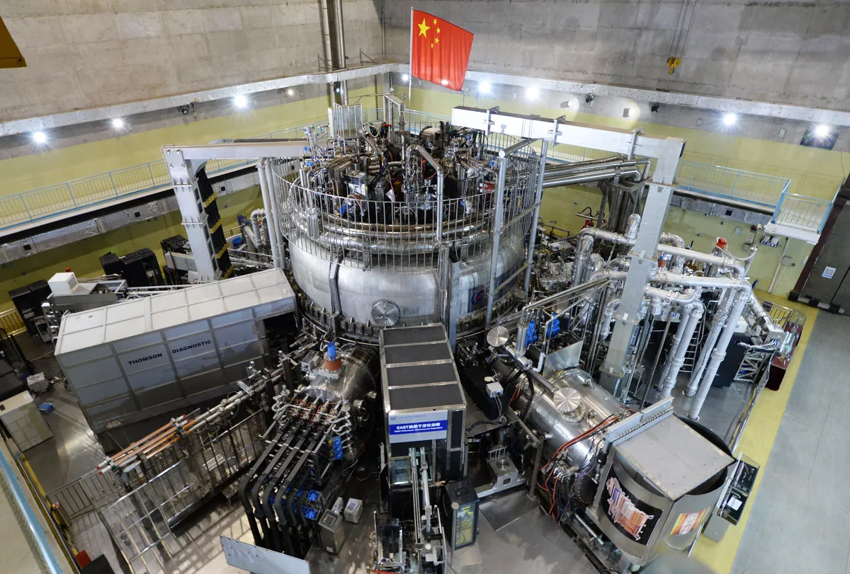 Kína mesterséges Napja, az EAST.