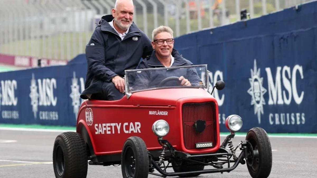 Elképesztő mérföldkőhöz ér a Forma-1 legendája, aki sosem indult F1-es versenyen