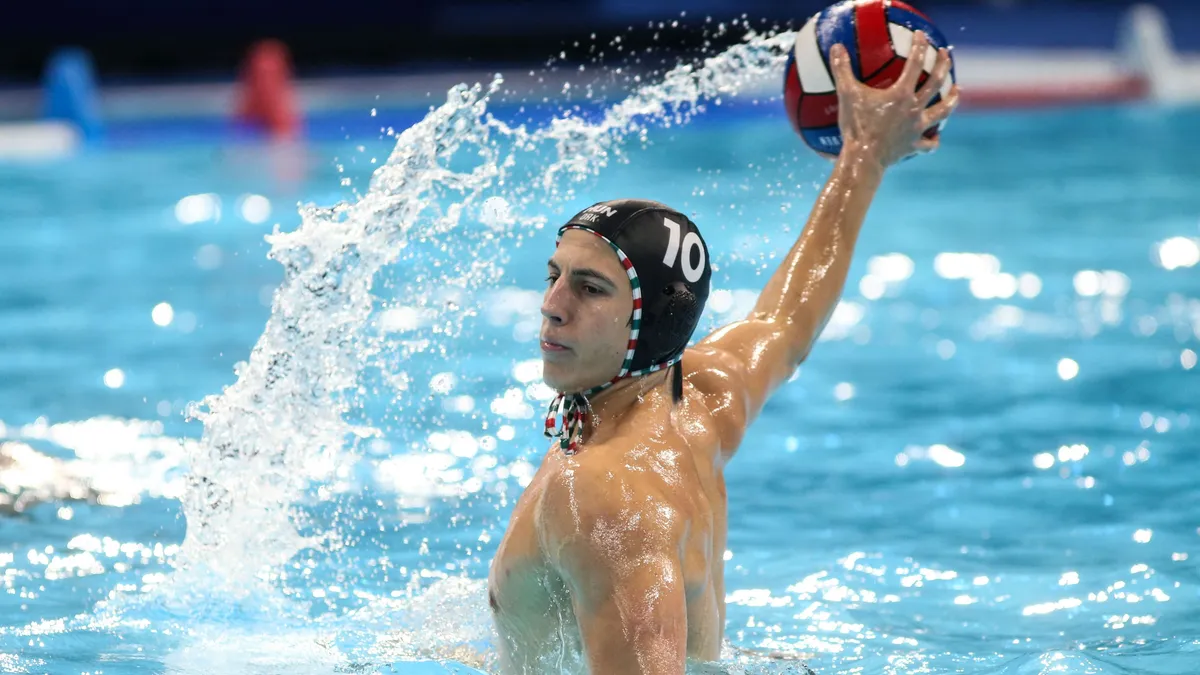 BELGRADE, SERBIA - JANUARY 10: Vendel Vigvari (10) of Hungary in action during the Euro Water Polo 2026 game between France and Hungary in Belgrade, Serbia on January 10, 2026. Filip Stevanovic / Anadolu (Photo by Filip Stevanovic / Anadolu via AFP)