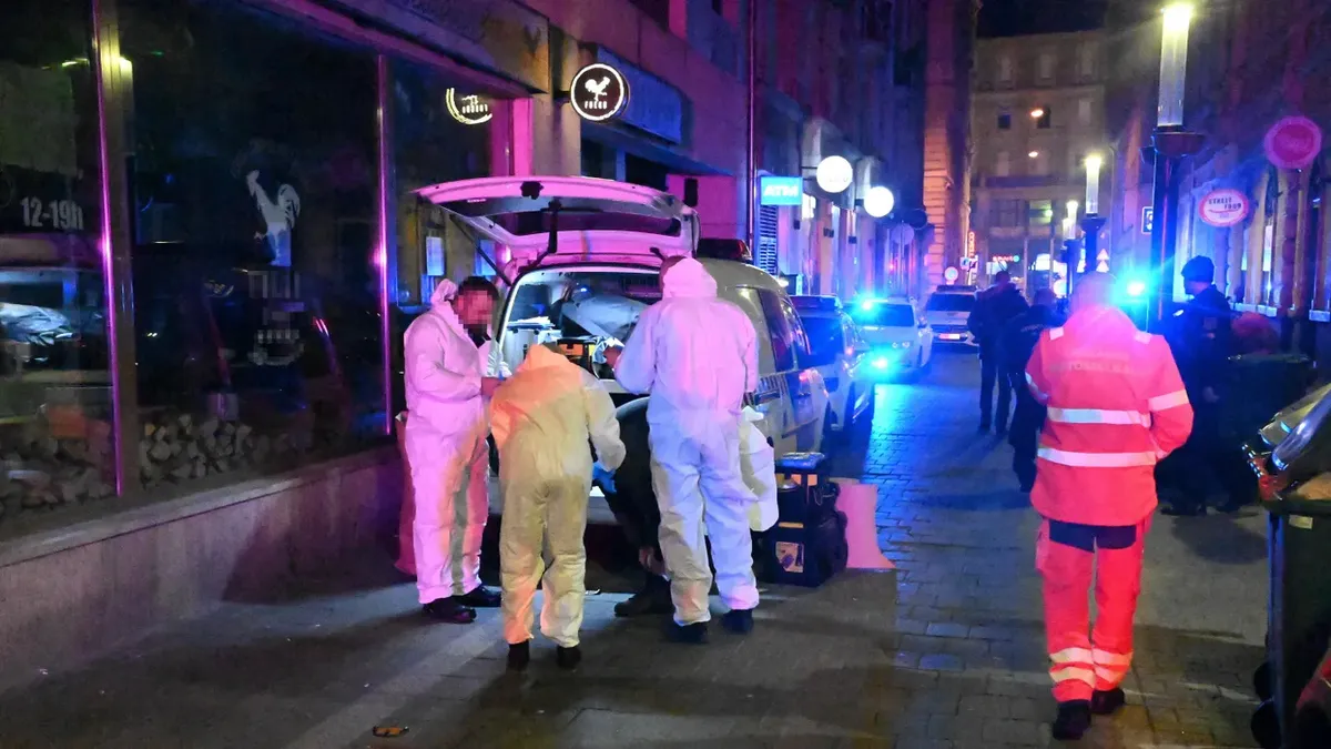 Máig nem tudja a Budapesten gyilkoló holland nő, hogyan került a kezébe a bicska 1 Gyilkosság Budapesten: a nő szerint sokkos állapotban volt, fogalma sincs, mikor került a kezébe a bicska