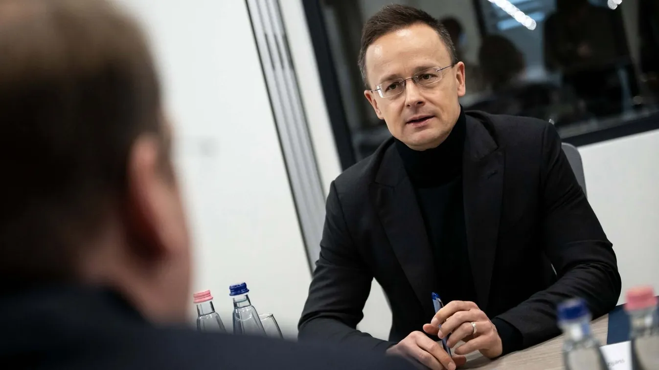 Szijjártó Péter fantasztikus bejelentést tett a Honvéd-szurkolóknak Kép