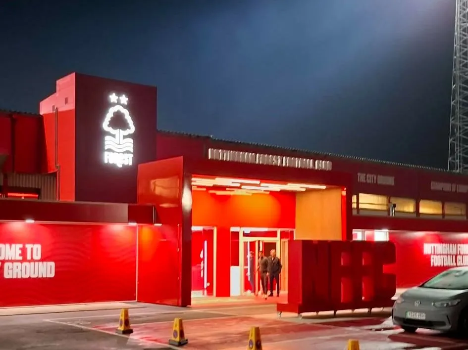 A Nottingham Forest stadionjának, a City Groundnak a bejárata