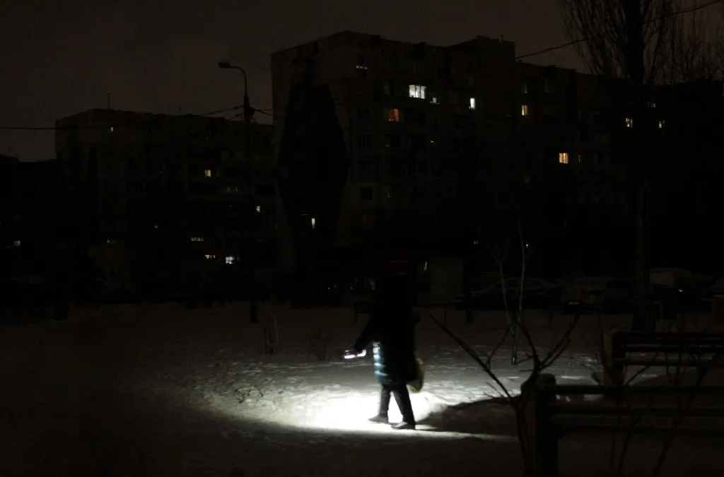 Az éjjel kétszer is megszólalt a légiriadó Kijeven, sokaknál nincs fűtés