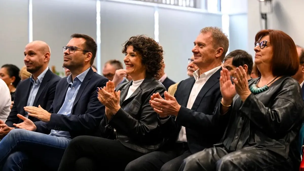 A DK-sok borították a bilit, ez fájni fog Magyar Péteréknek is