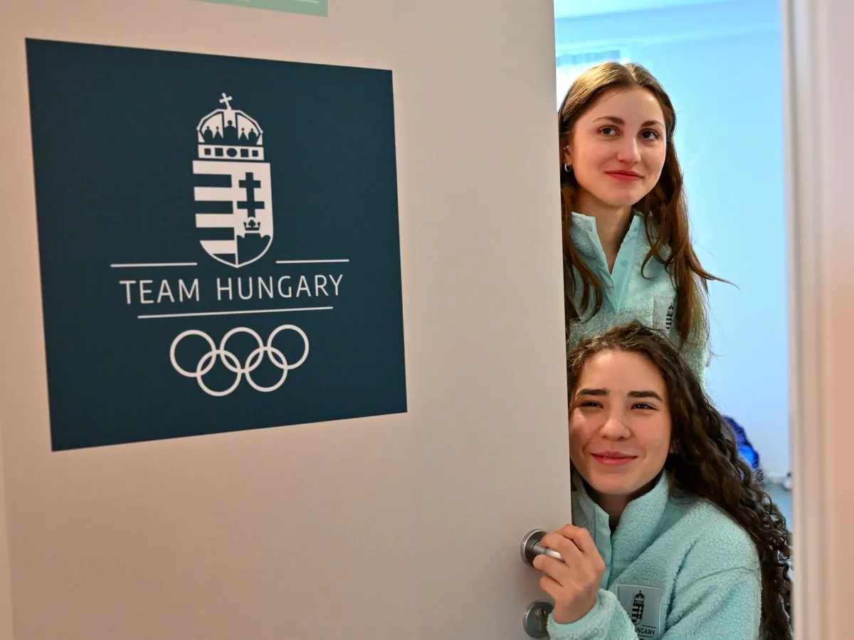 Végi Diána Laura és Somodi Maja megmutatták a szobájukat az olimpiai faluban Fotó: Illyés Tibor / MTI Fotószerkesztõség